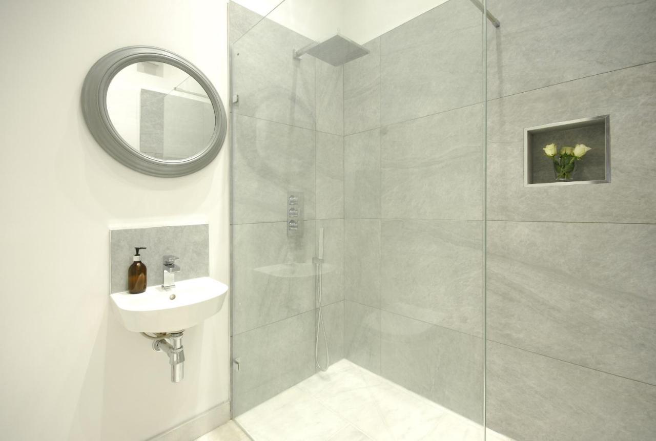 Topside House - Beautiful 7 Bedroom House With Hottub Wifi And Parking Near Bath Wells Frome Oakhill Exteriör bild