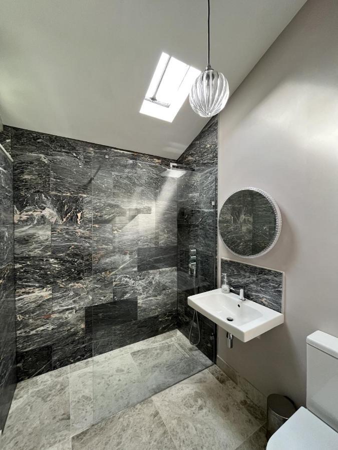 Topside House - Beautiful 7 Bedroom House With Hottub Wifi And Parking Near Bath Wells Frome Oakhill Exteriör bild