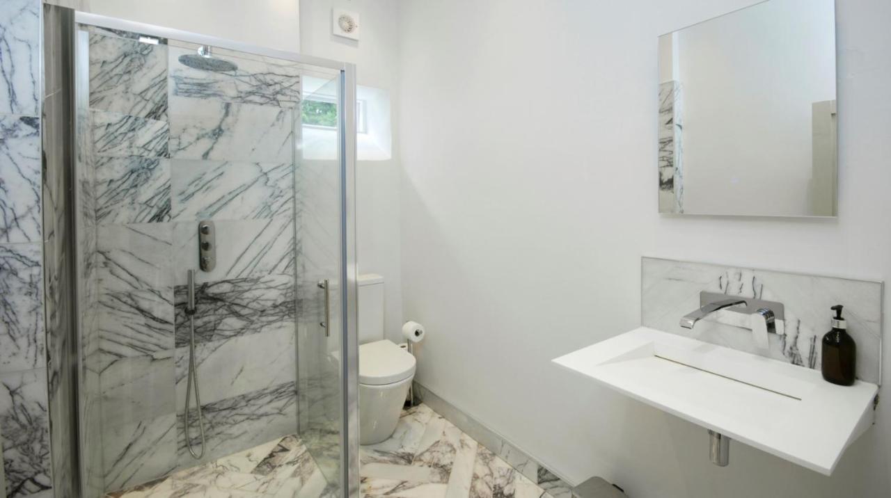 Topside House - Beautiful 7 Bedroom House With Hottub Wifi And Parking Near Bath Wells Frome Oakhill Exteriör bild